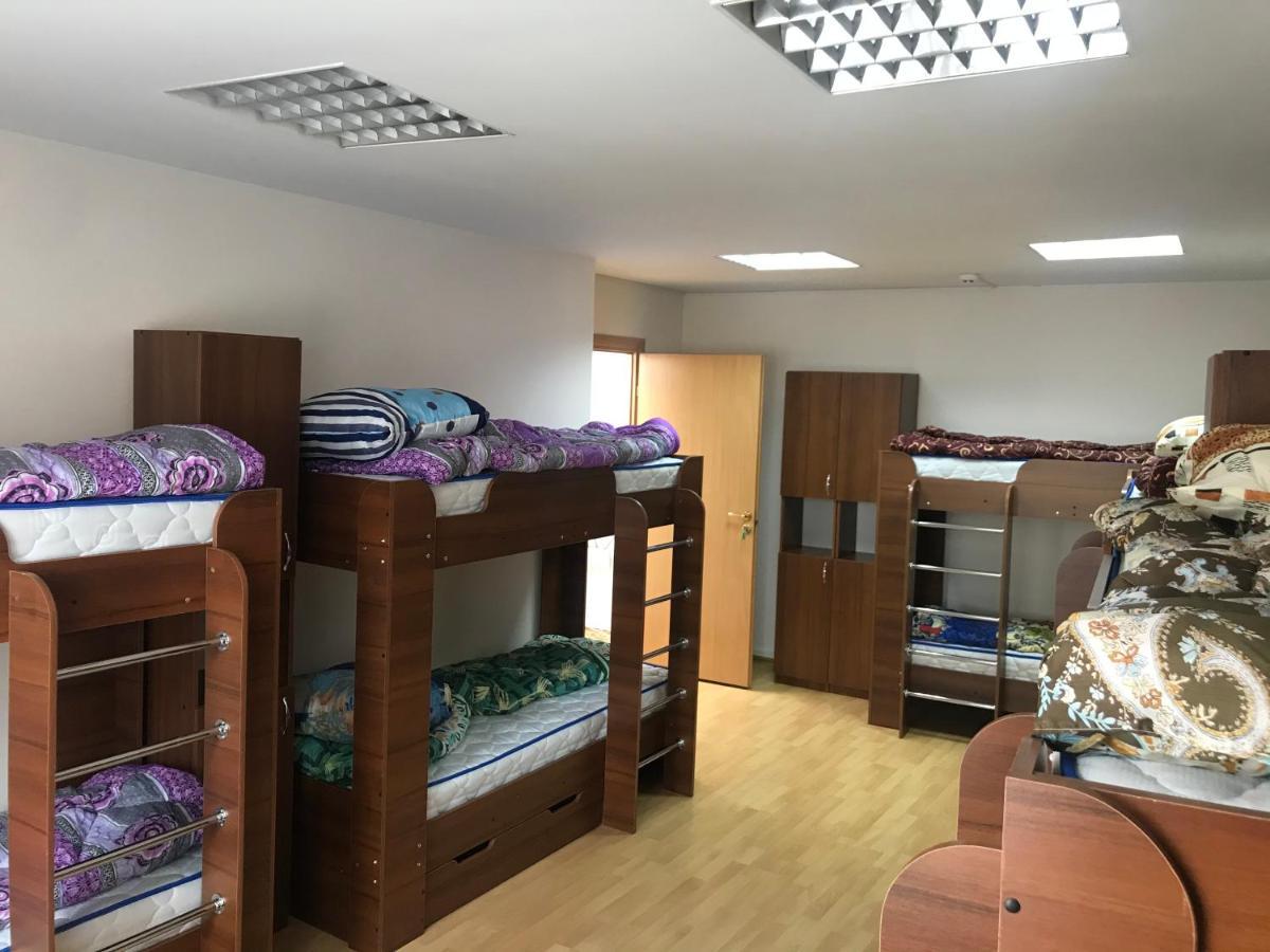 Міни-Хостел Родинного Типу Dubai Uzjhorod Eksteriør billede